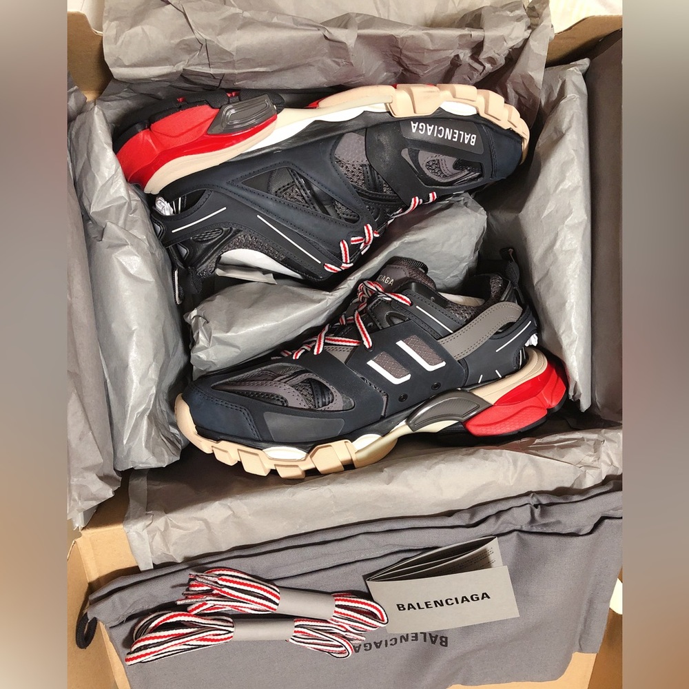 NEW Balenciaga track sneaker